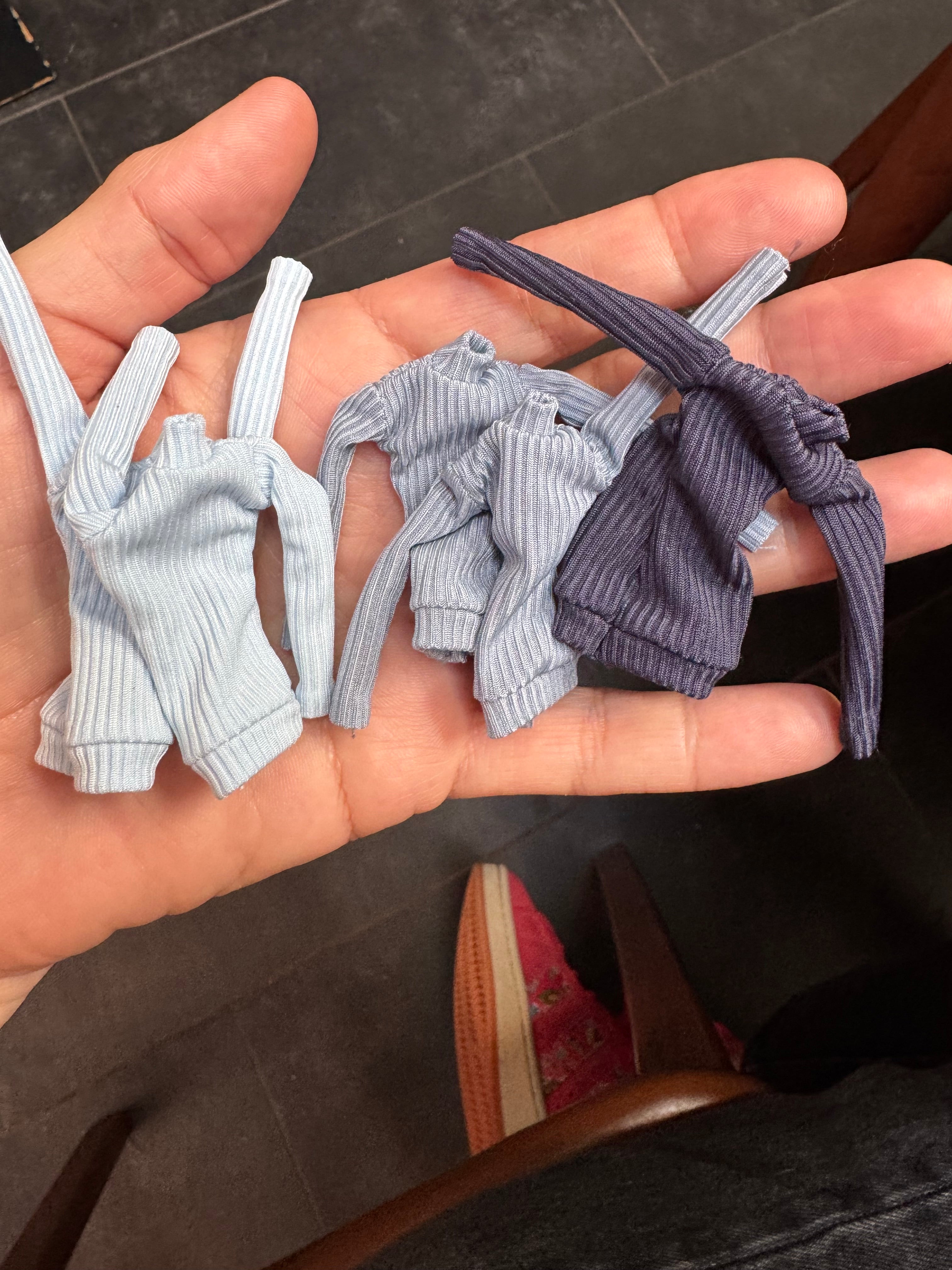 dollhouse miniature sweater 1/12 scale clothing