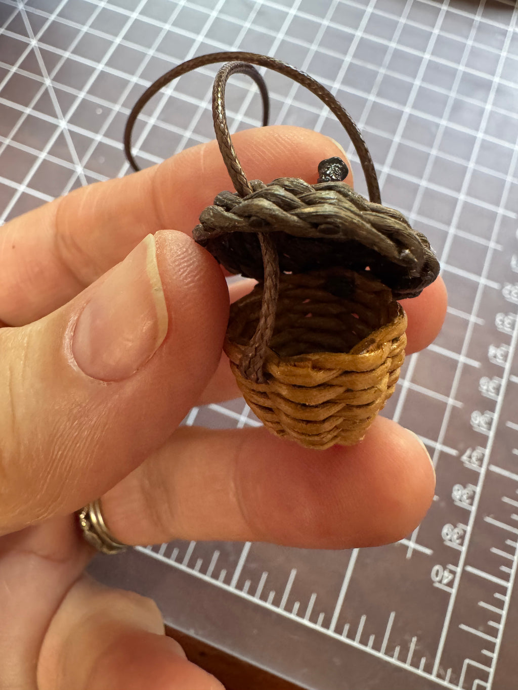 Miniature mushroom bag 1/6 scale rattan purse for Blythe,  purse for Labubu, crochet frog purse, Blythe purse mushroom accessory, fairy purse, foraging bag