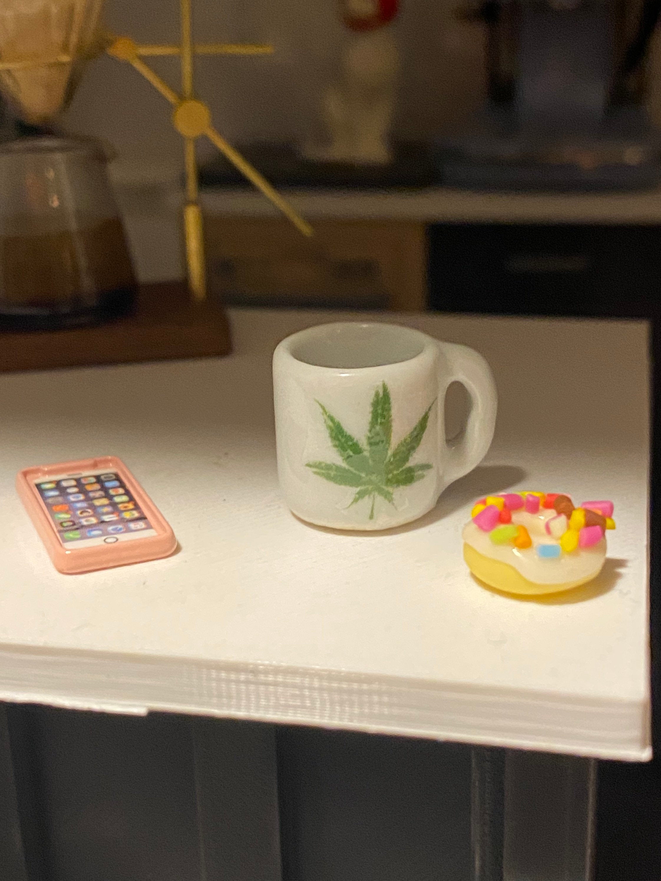 Dollhouse miniature coffee mug weed coffee mug 1/12 scale
