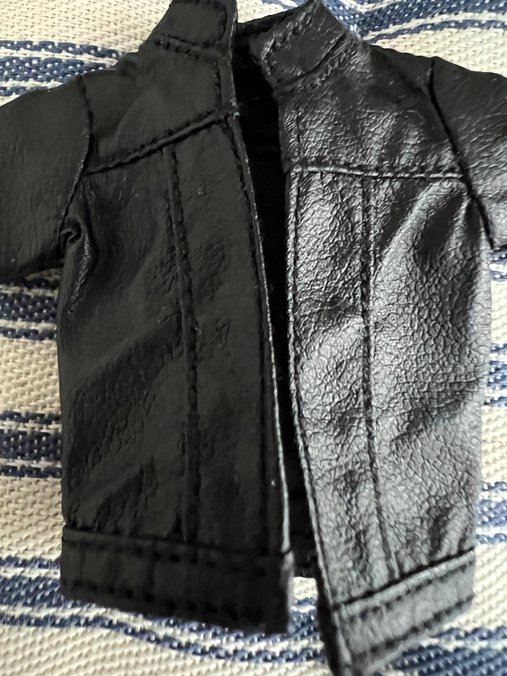 dollhouse miniature coat female EXTREMELY fitted tight biker leather 1/12 Jacket