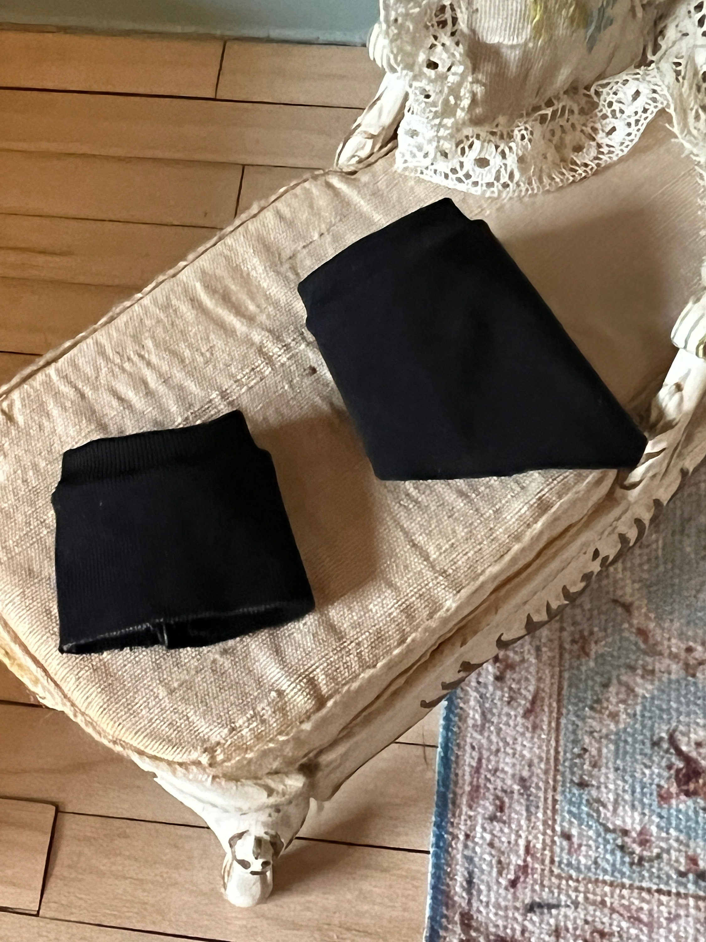 dollhouse miniature skirt 1/12 scale doll clothes