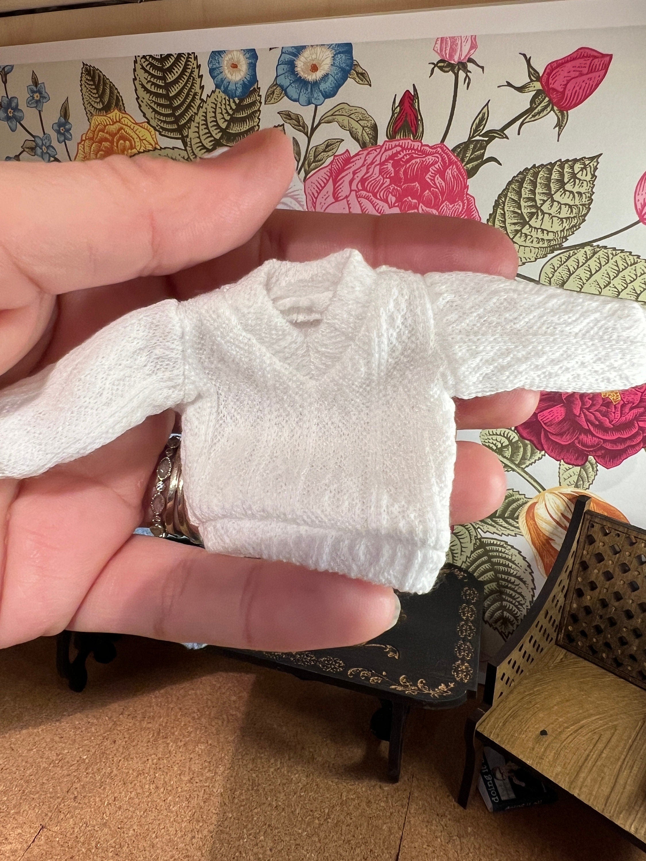 Dollhouse miniature Sweater handmade 1/12 scale clothing