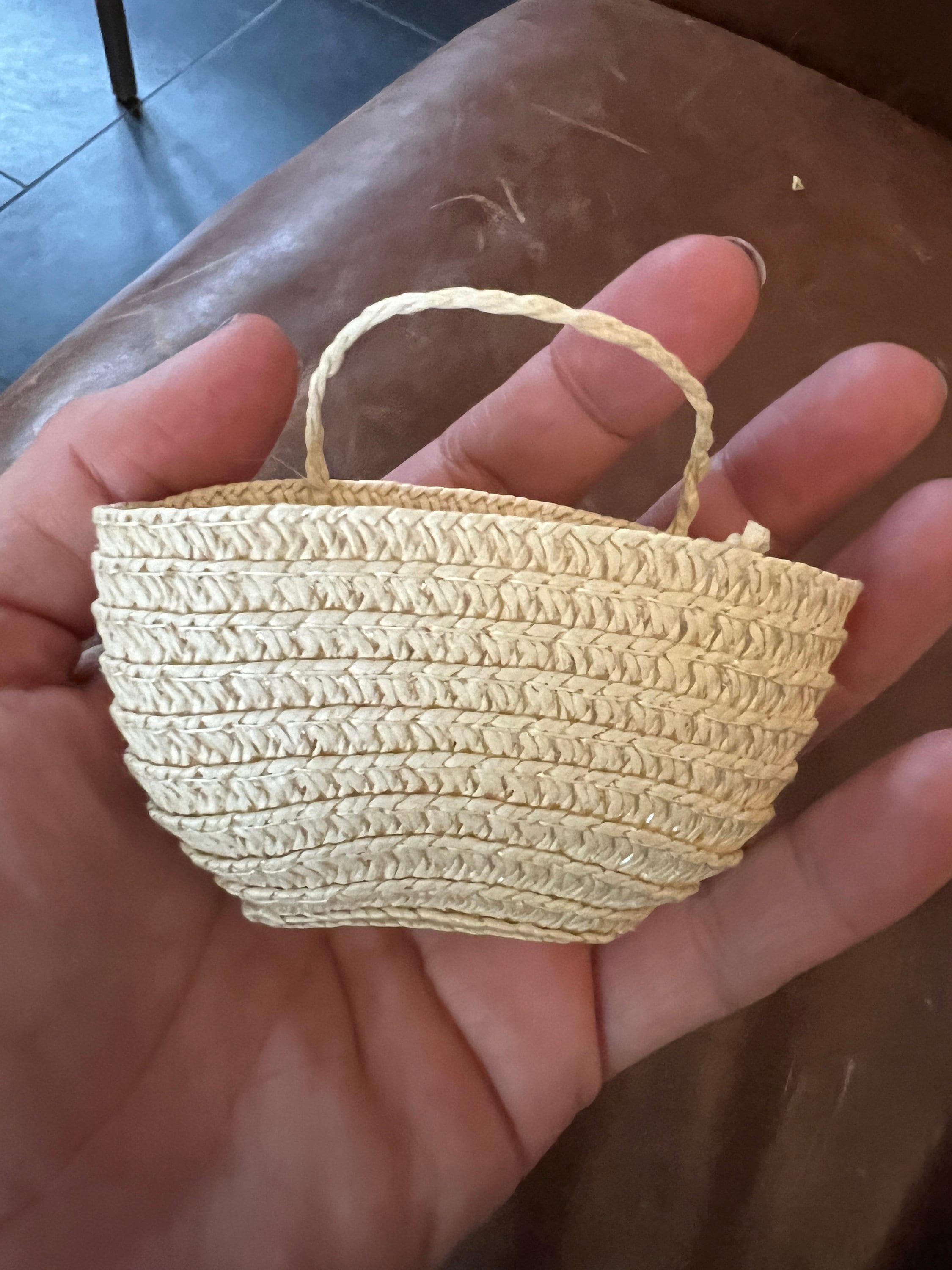 dollhouse miniature purse 1/12 scale and 1/6 scale beach tote or shopping tote