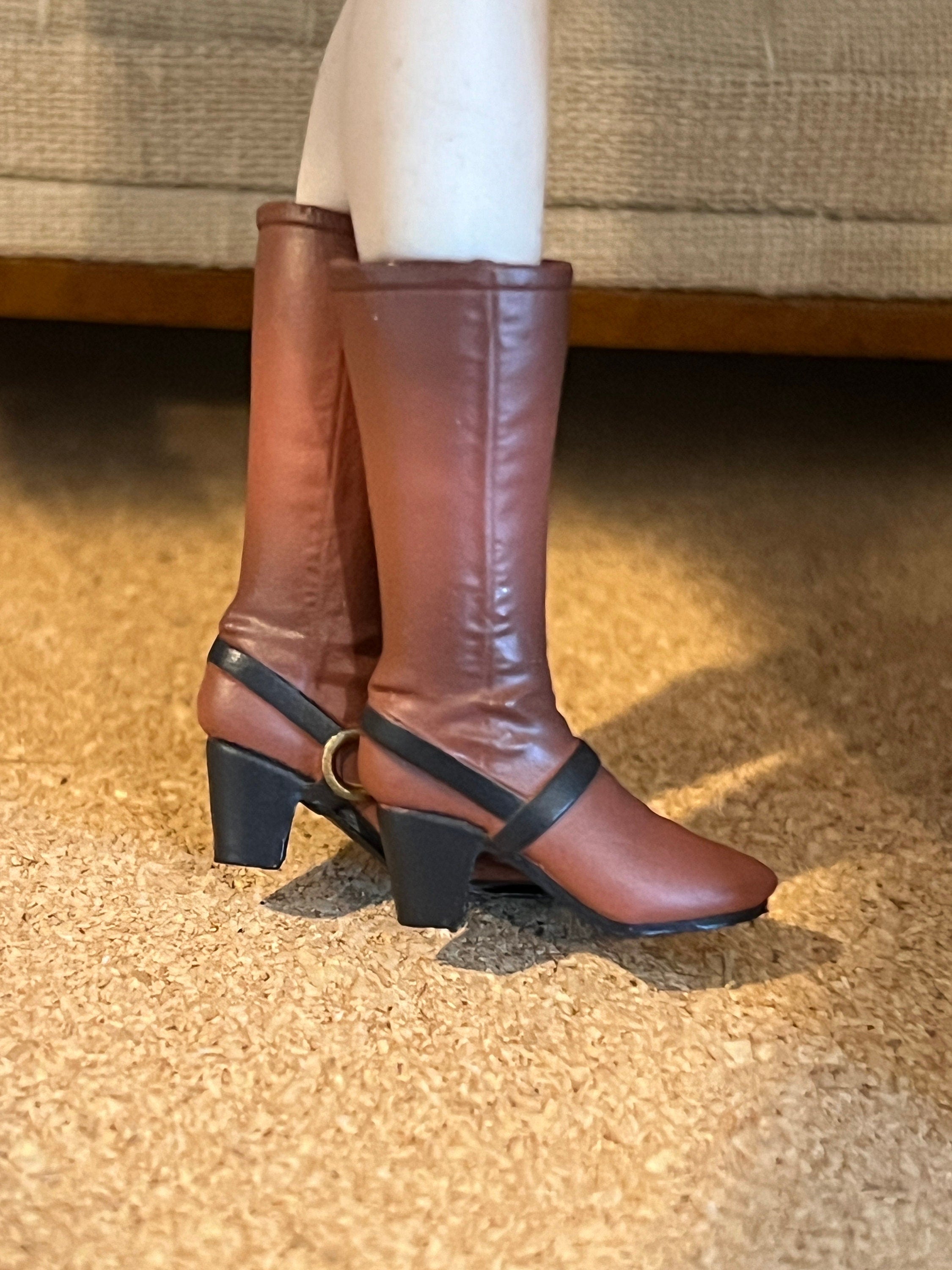 dollhouse miniature boots 1/12 boots, Frye style 90’s for 6 inch doll