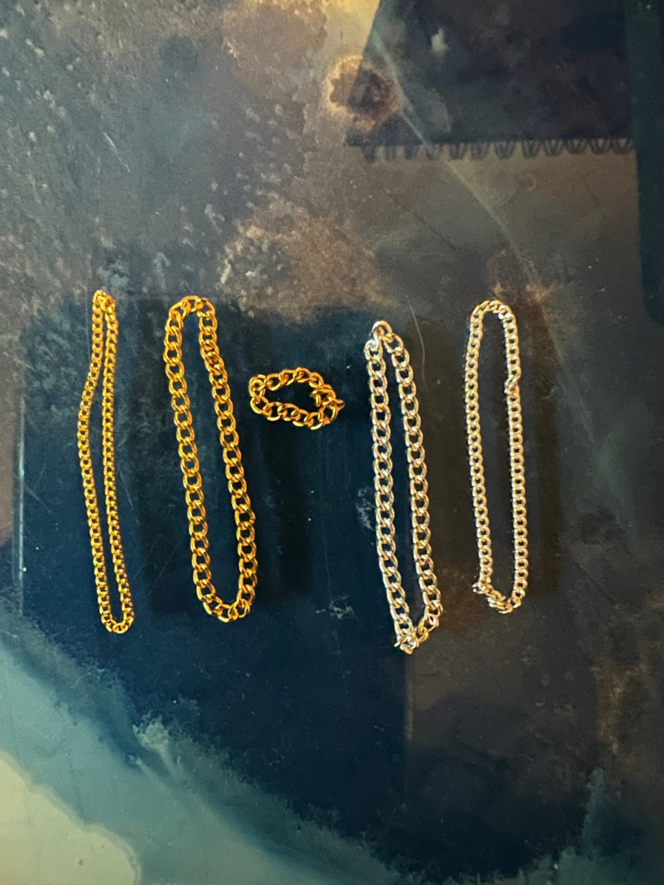 dollhouse miniature jewelry, fake gold and silver chains
