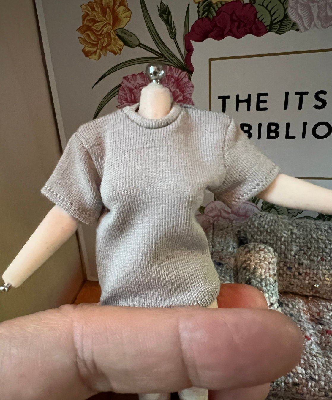 dollhouse miniature tee shirt, 1/12 shirt, clothes