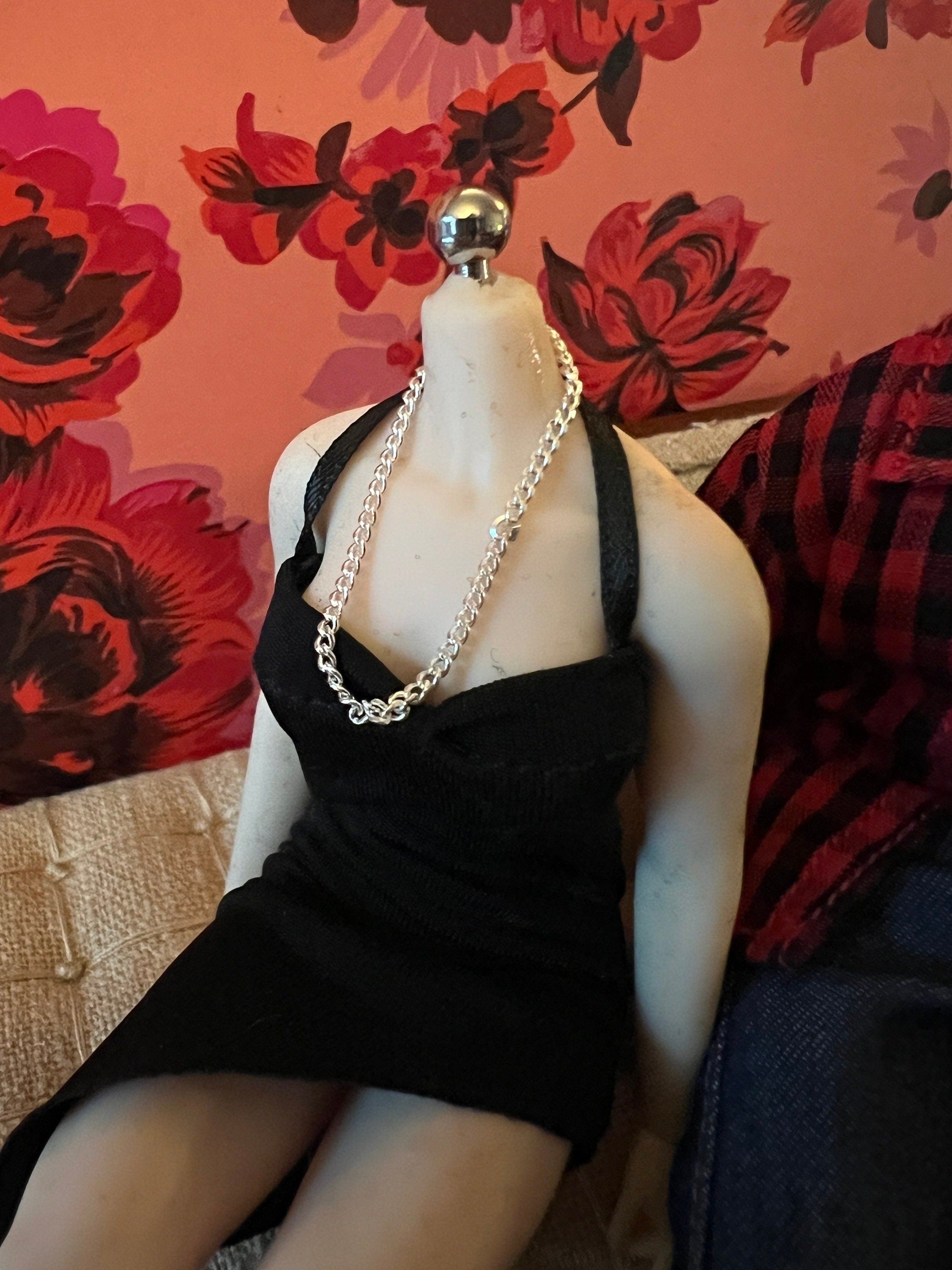 dollhouse miniature jewelry, fake gold and silver chains