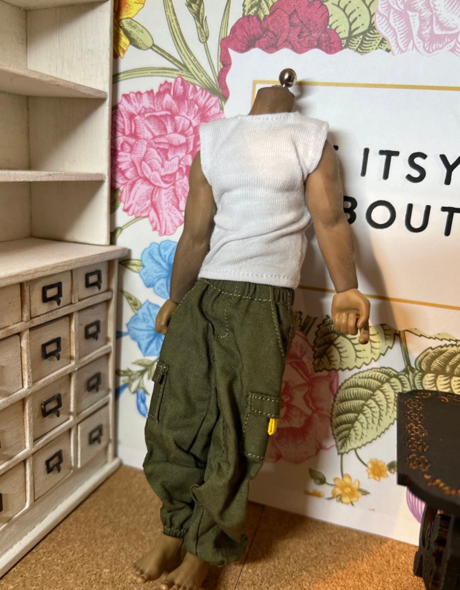 dollhouse miniature men's tank top shirt sleeveless Tee shirt 1/12 scale soldier top