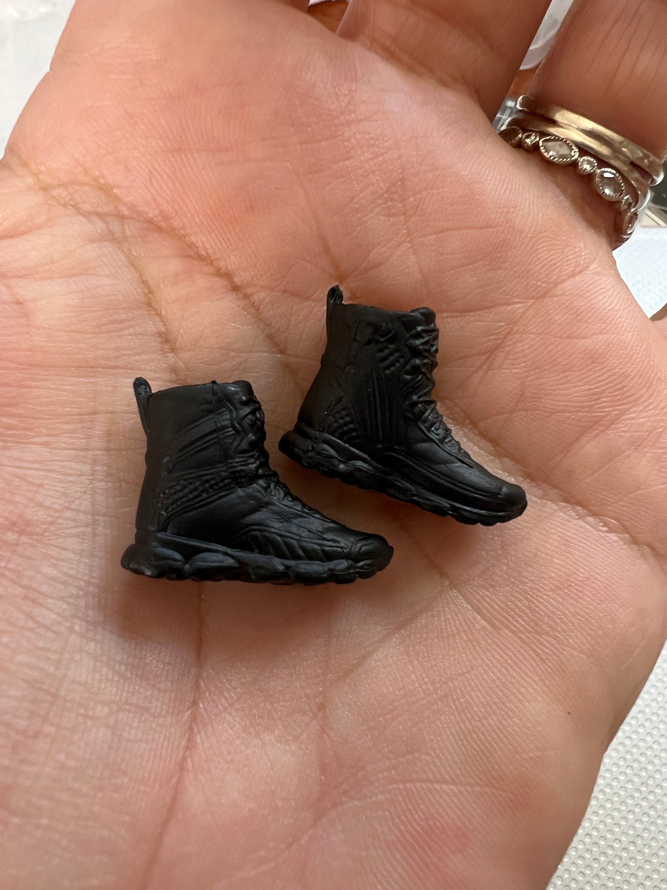Dollhouse miniature shoe 1/12 scale boot unisex