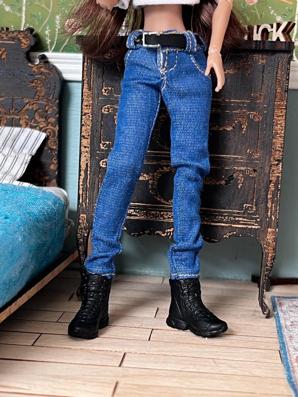 Dollhouse miniature shoe 1/12 scale boot unisex