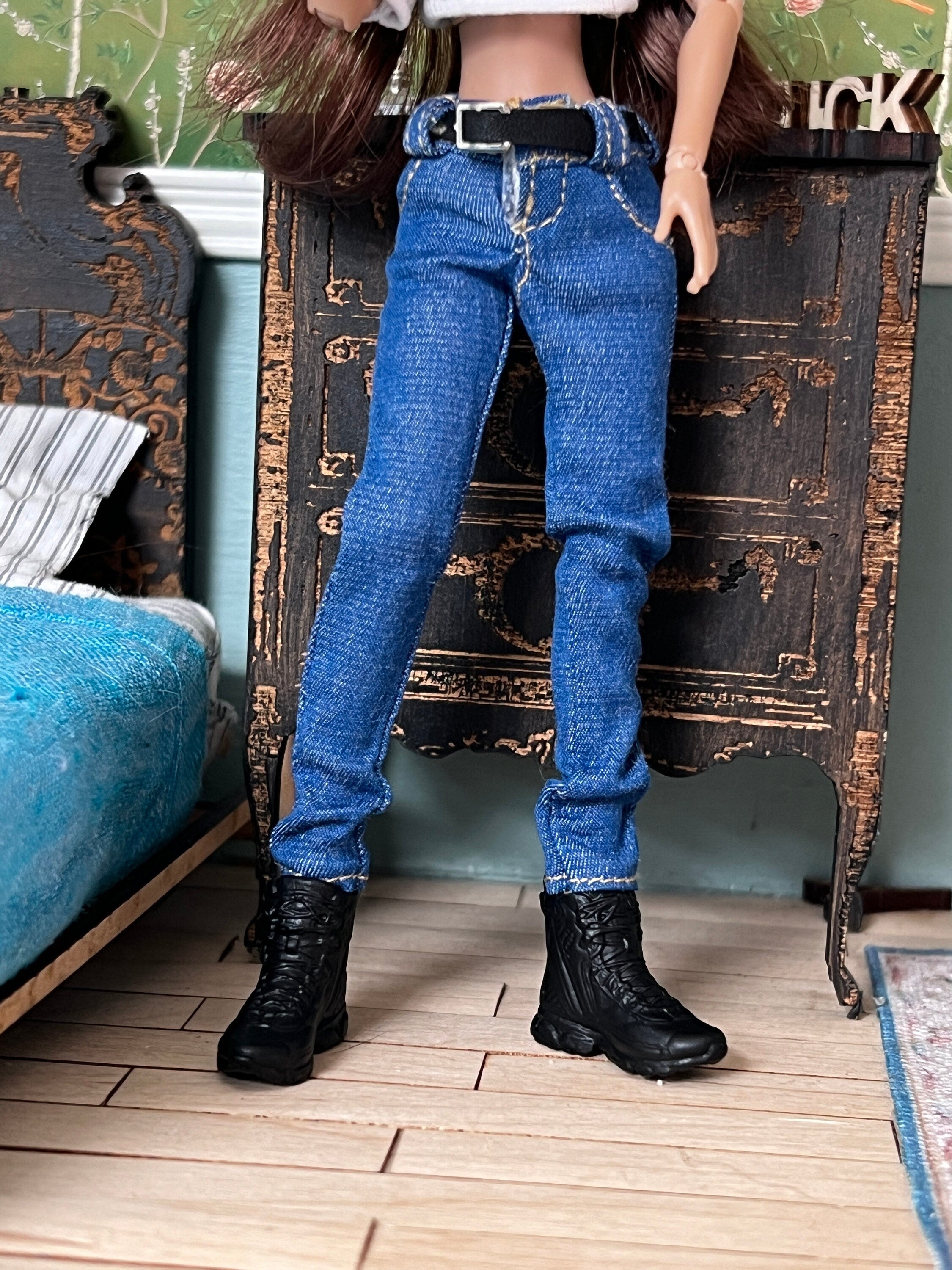 Dollhouse miniature shoe 1/12 scale boot unisex