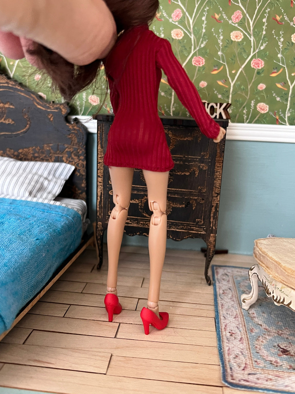 dollhouse miniature sweater 1/12 scale clothing