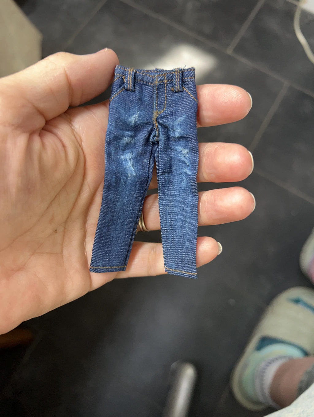 Dollhouse miniature men's jeans for action figure, 1/12 scale pants