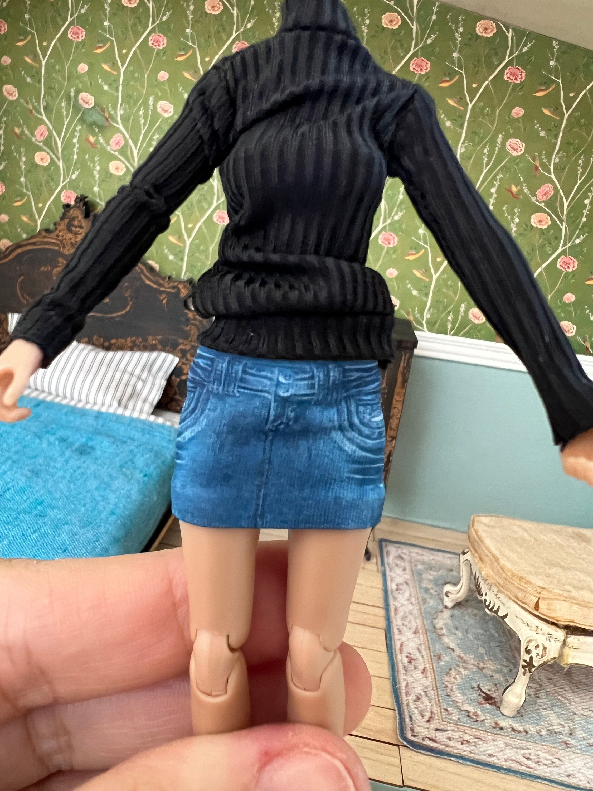 dollhouse miniature sweater 1/12 scale clothing