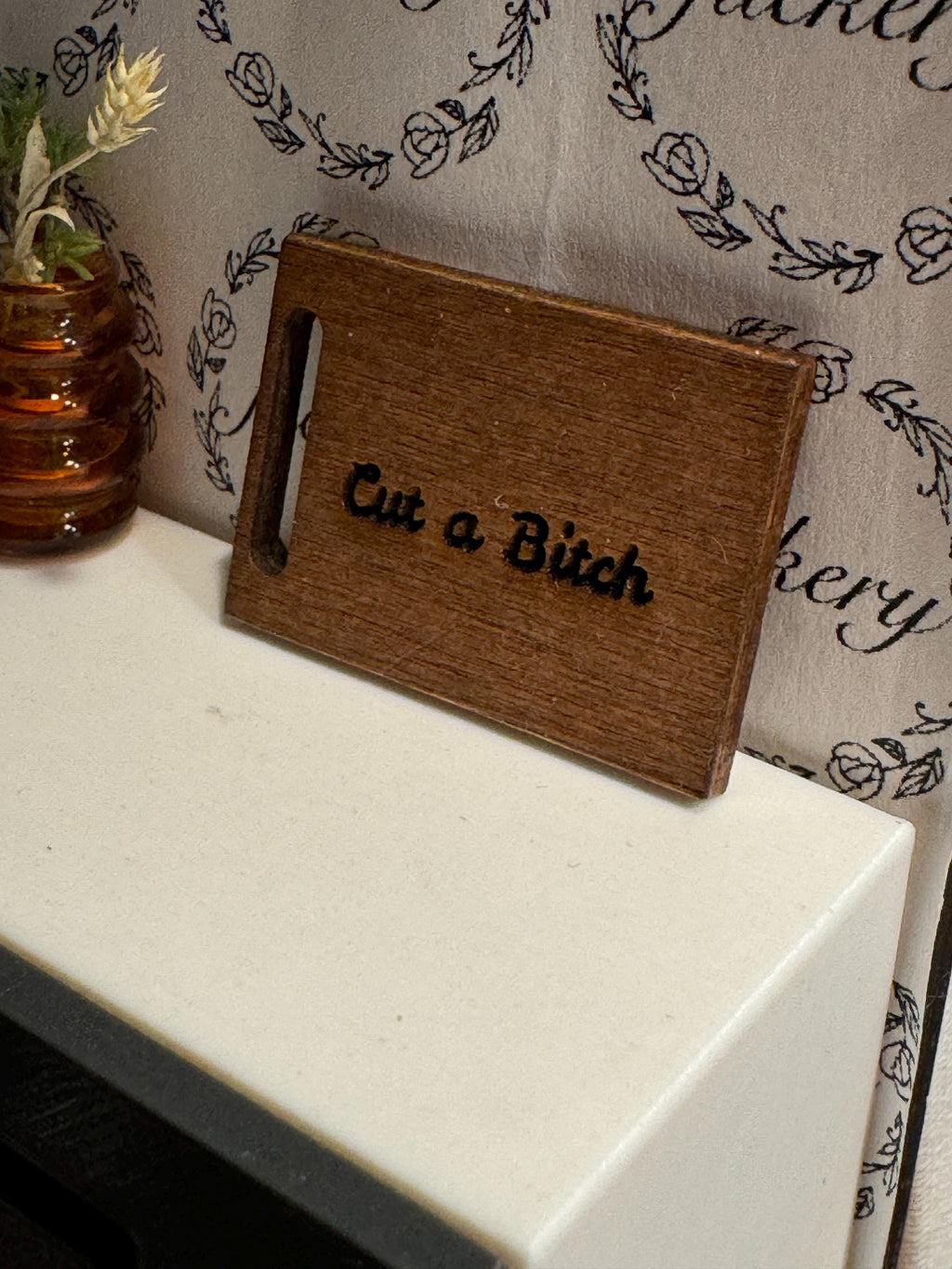 Dollhouse miniature cheese board 1/12 cutting board tray