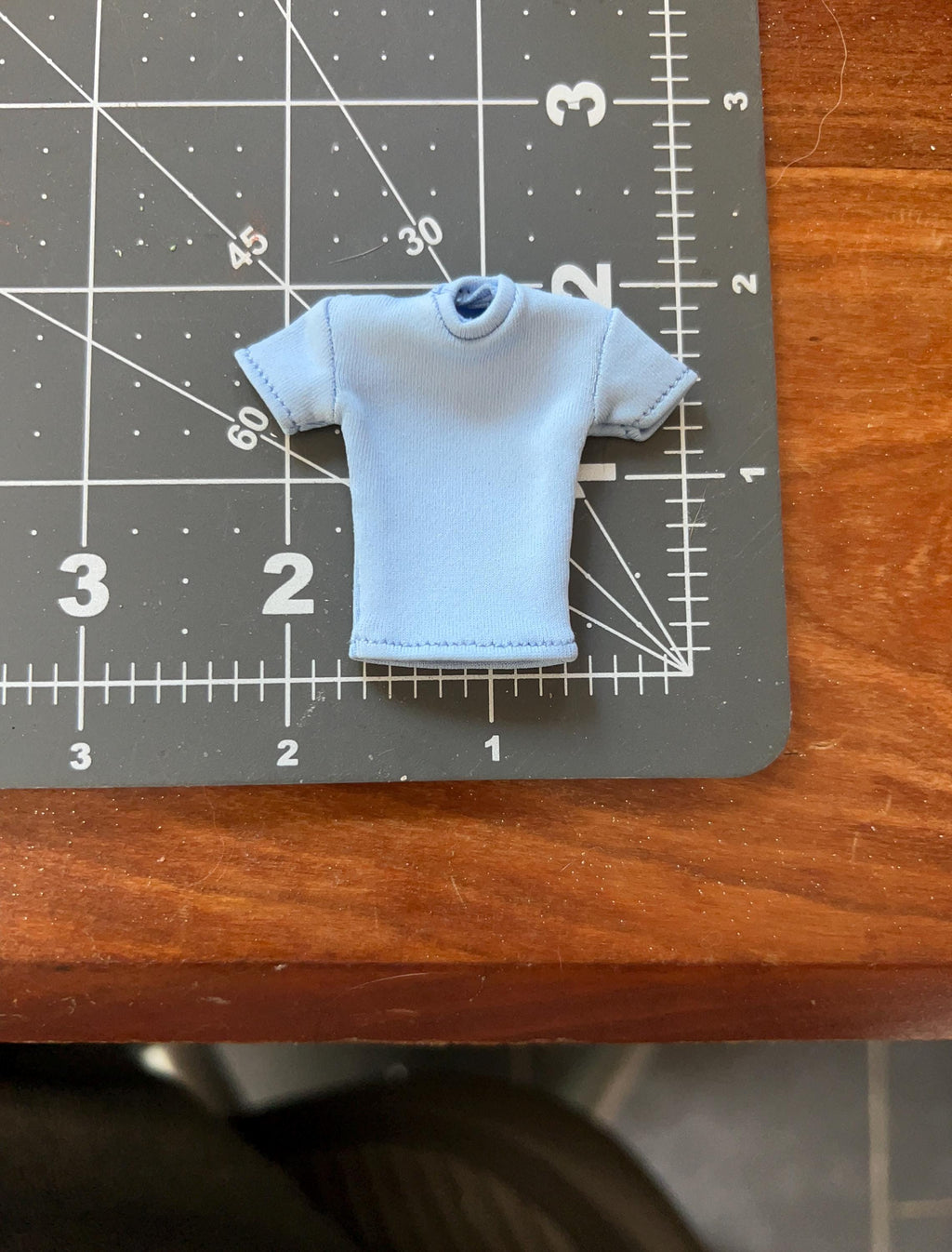 dollhouse miniature tee shirt, 1/12 women's clothes