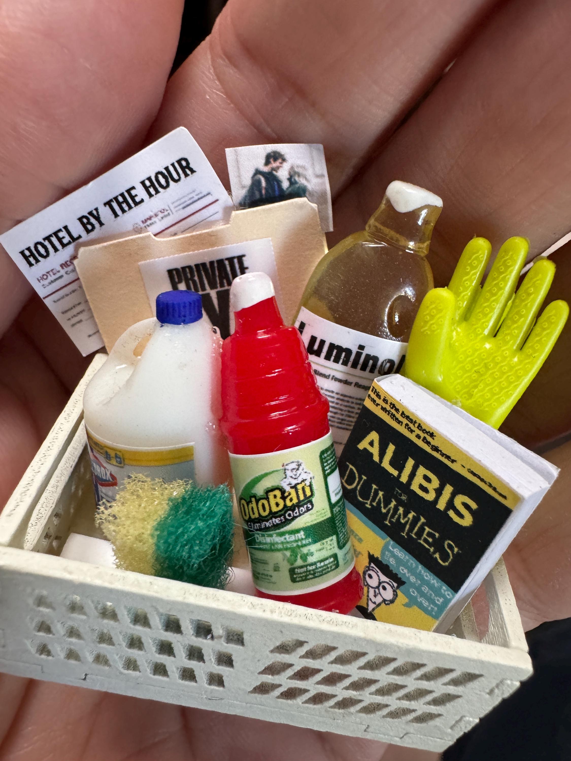 dollhouse miniature crime, 1/12 crime scene clean up, dollhouse miniature crime scene