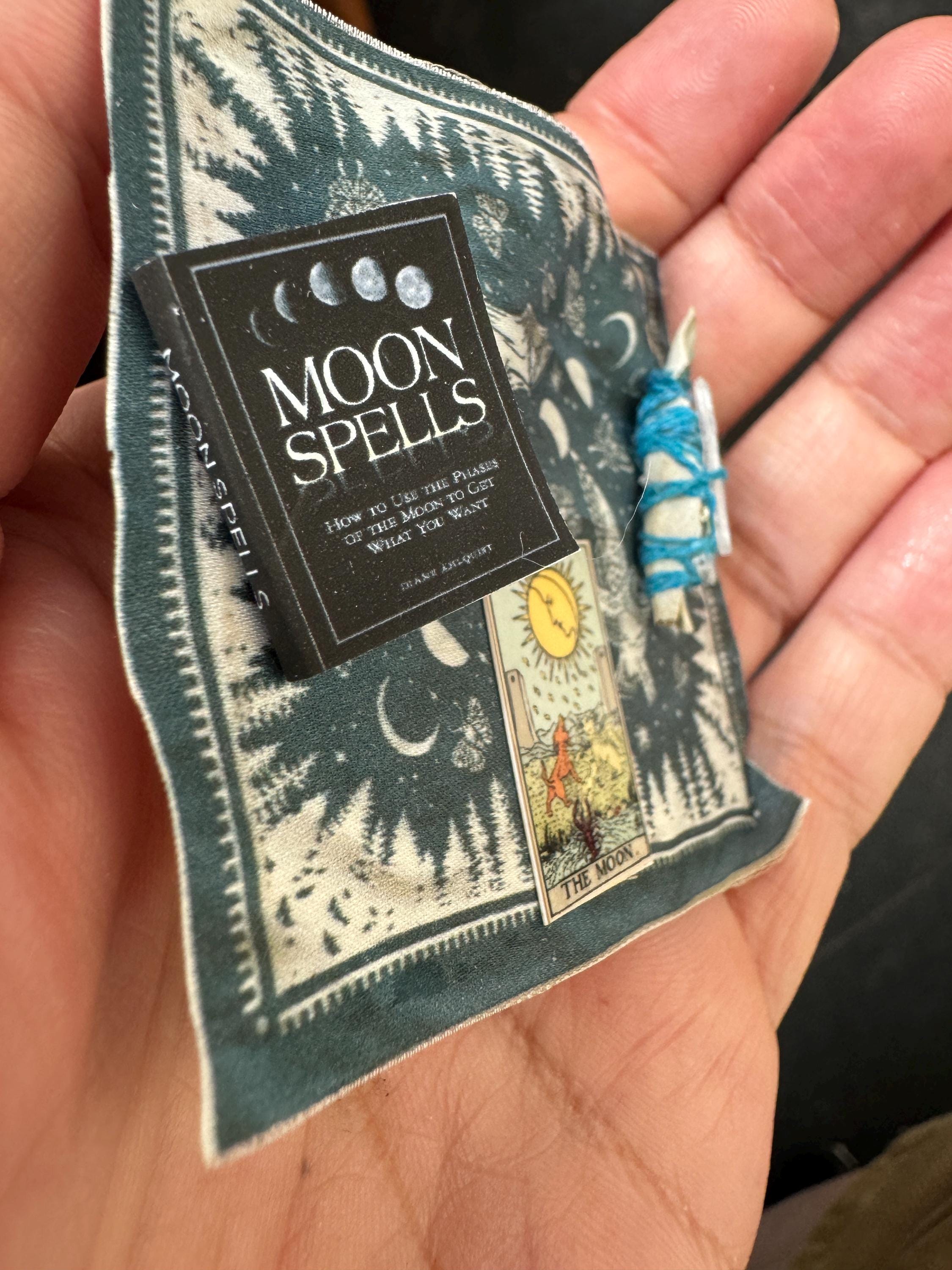 dollhouse miniature Tarot 1/12 scale witch magic decor