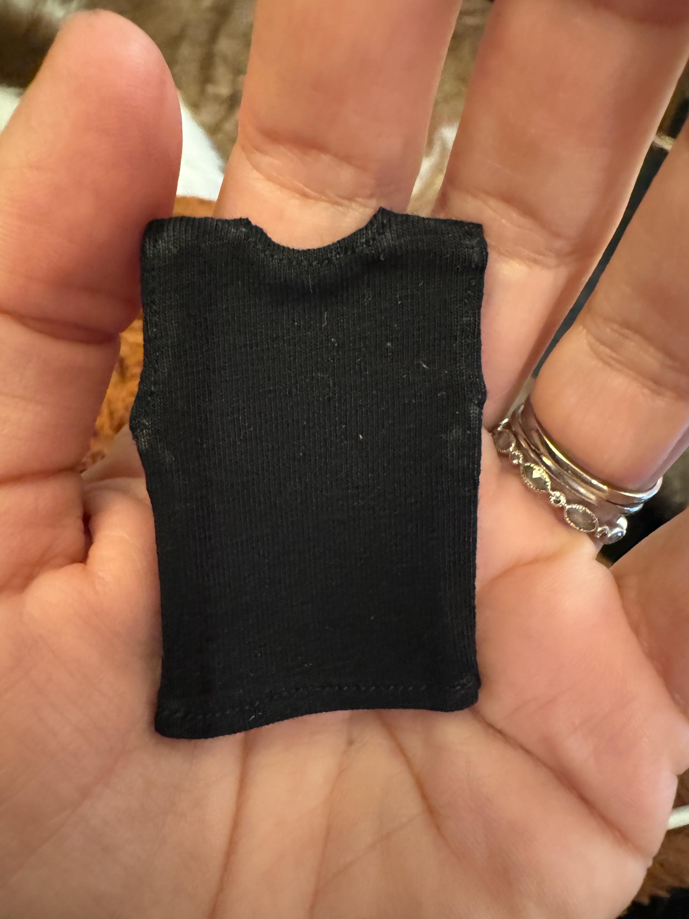 dollhouse miniature men's tank top shirt sleeveless Tee shirt 1/12 scale soldier top