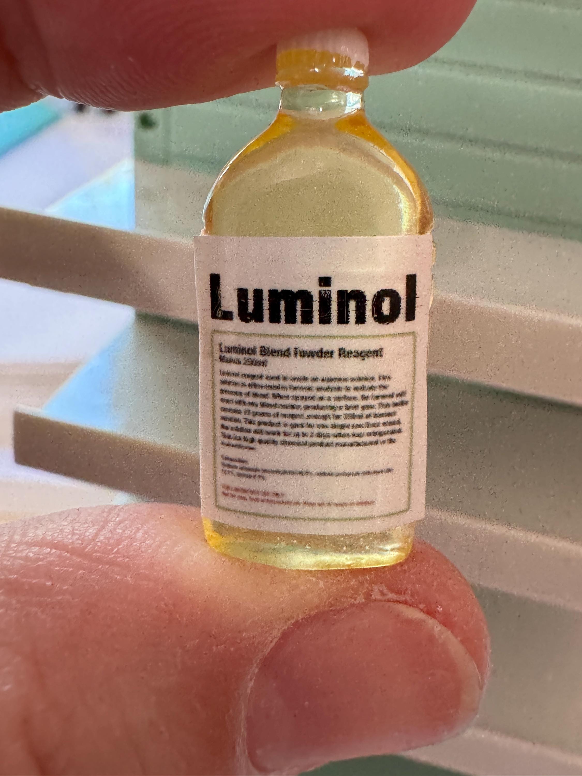 Dollhouse bleach, true crime miniature crime, 1/12 cleaning supplies