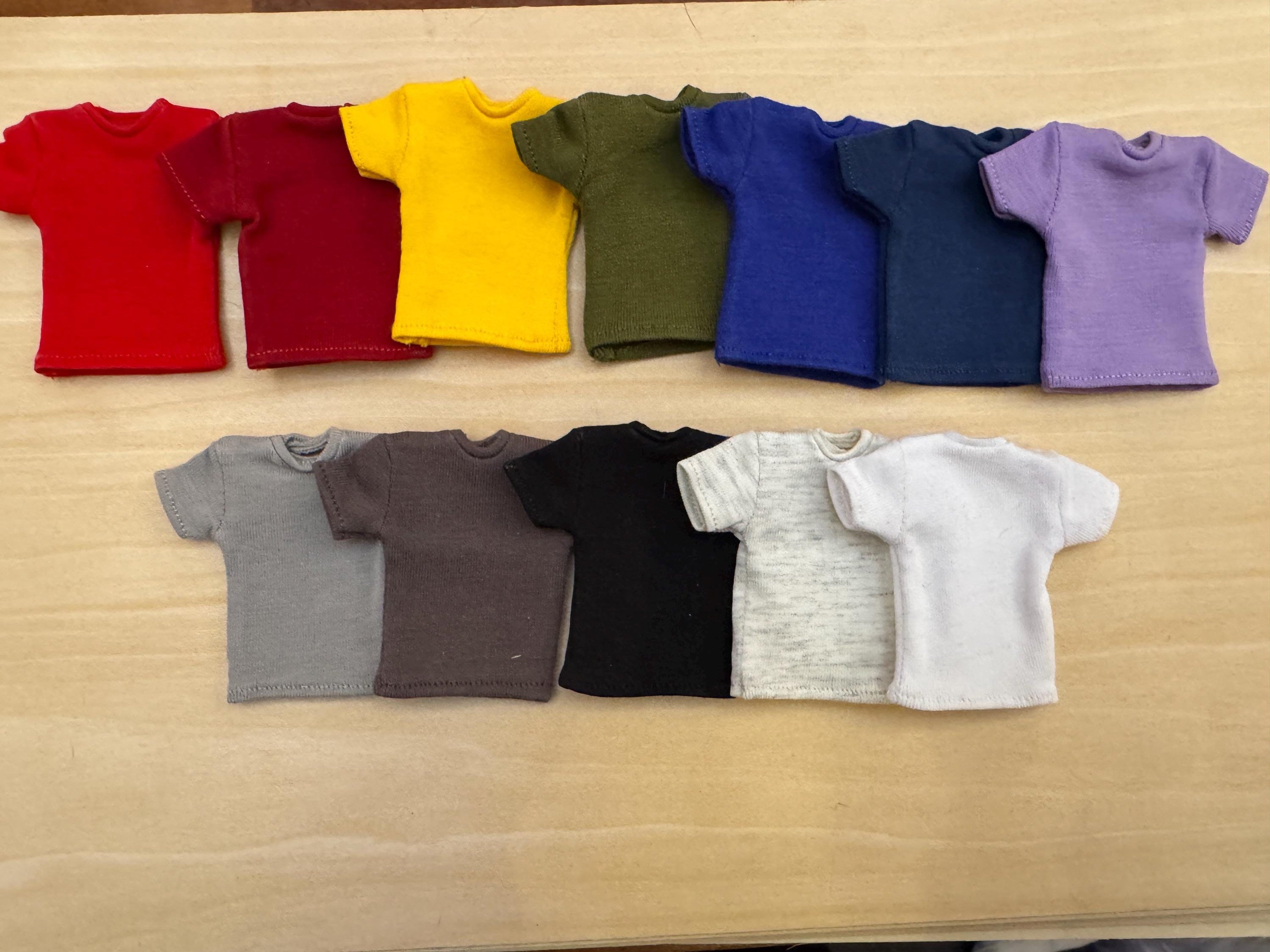 dollhouse miniature tee shirt, 1/12 shirt, clothes