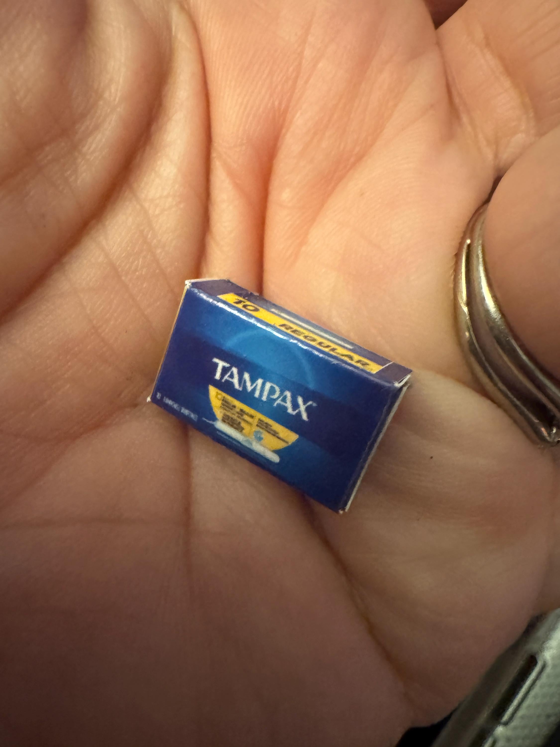 dollhouse miniature tampons 1/12 tampon box dollhouse bathroom decor