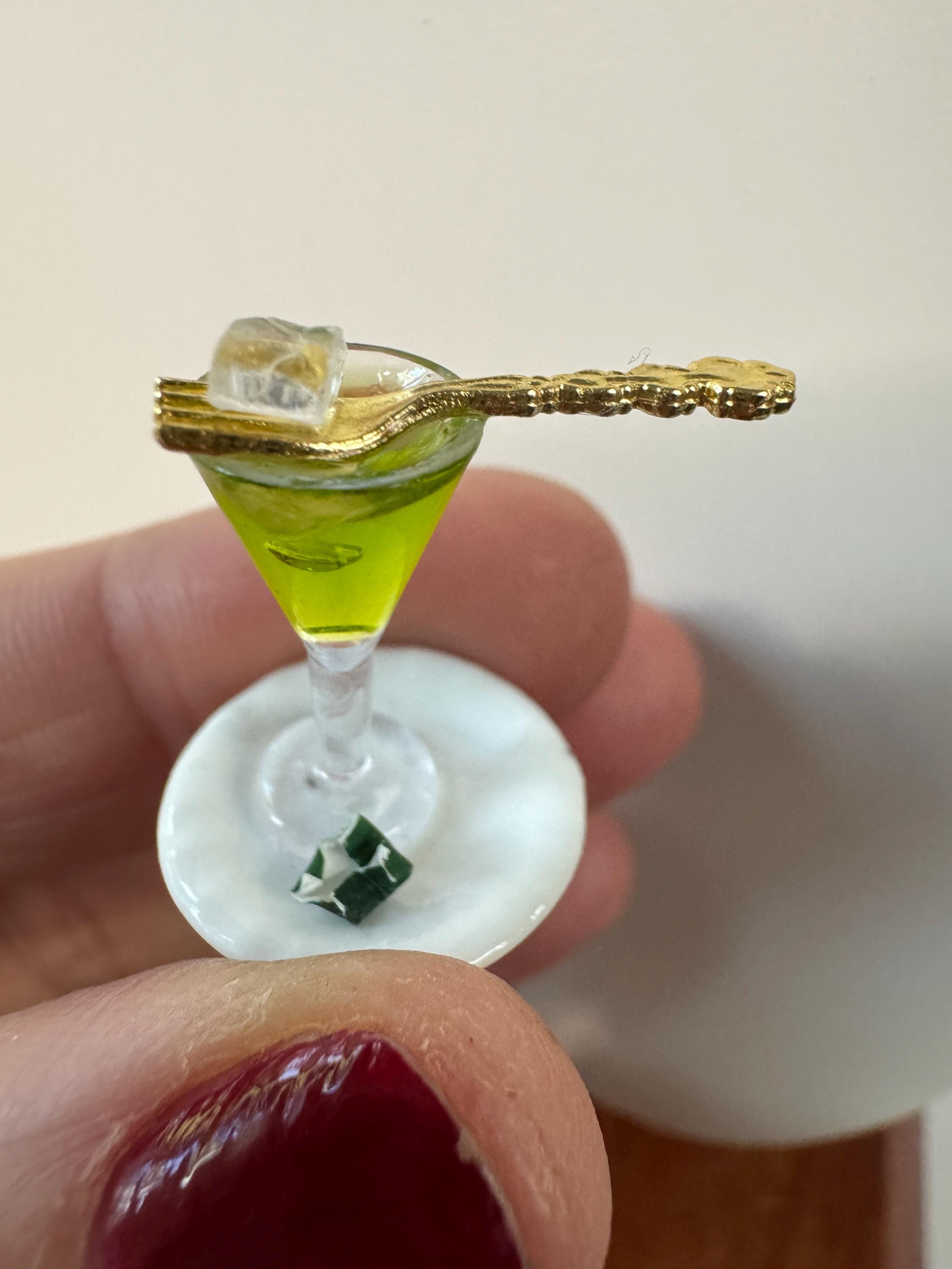 dollhouse miniature cocktail Absinthe, 1/12 bar drink with utensil, plate and sugar wrapper, dollhouse food miniature