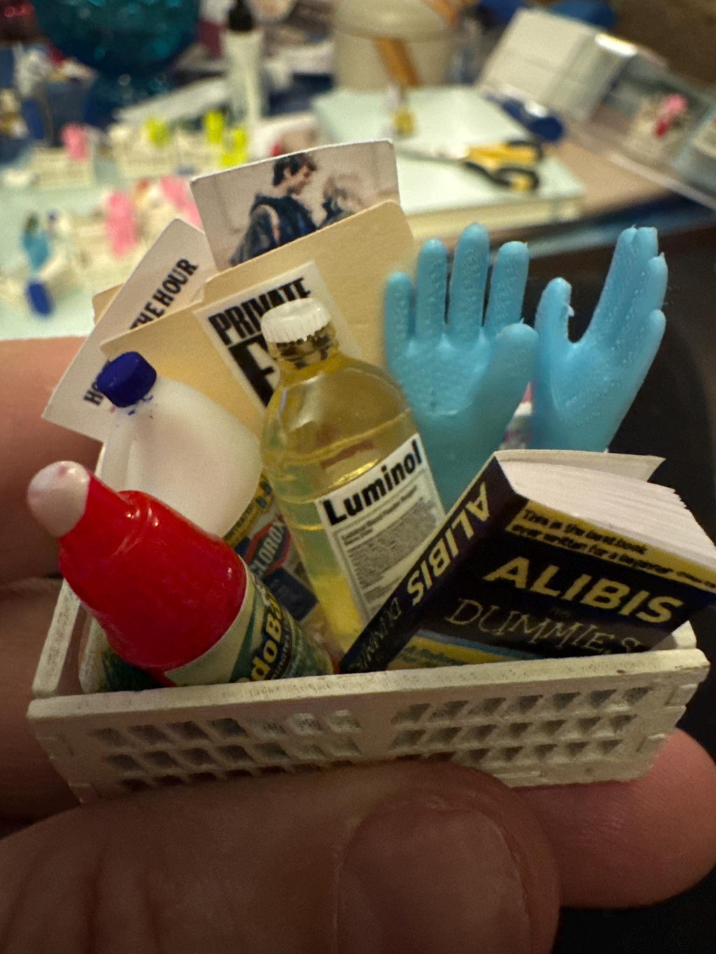 dollhouse miniature crime, 1/12 crime scene clean up, dollhouse miniature crime scene