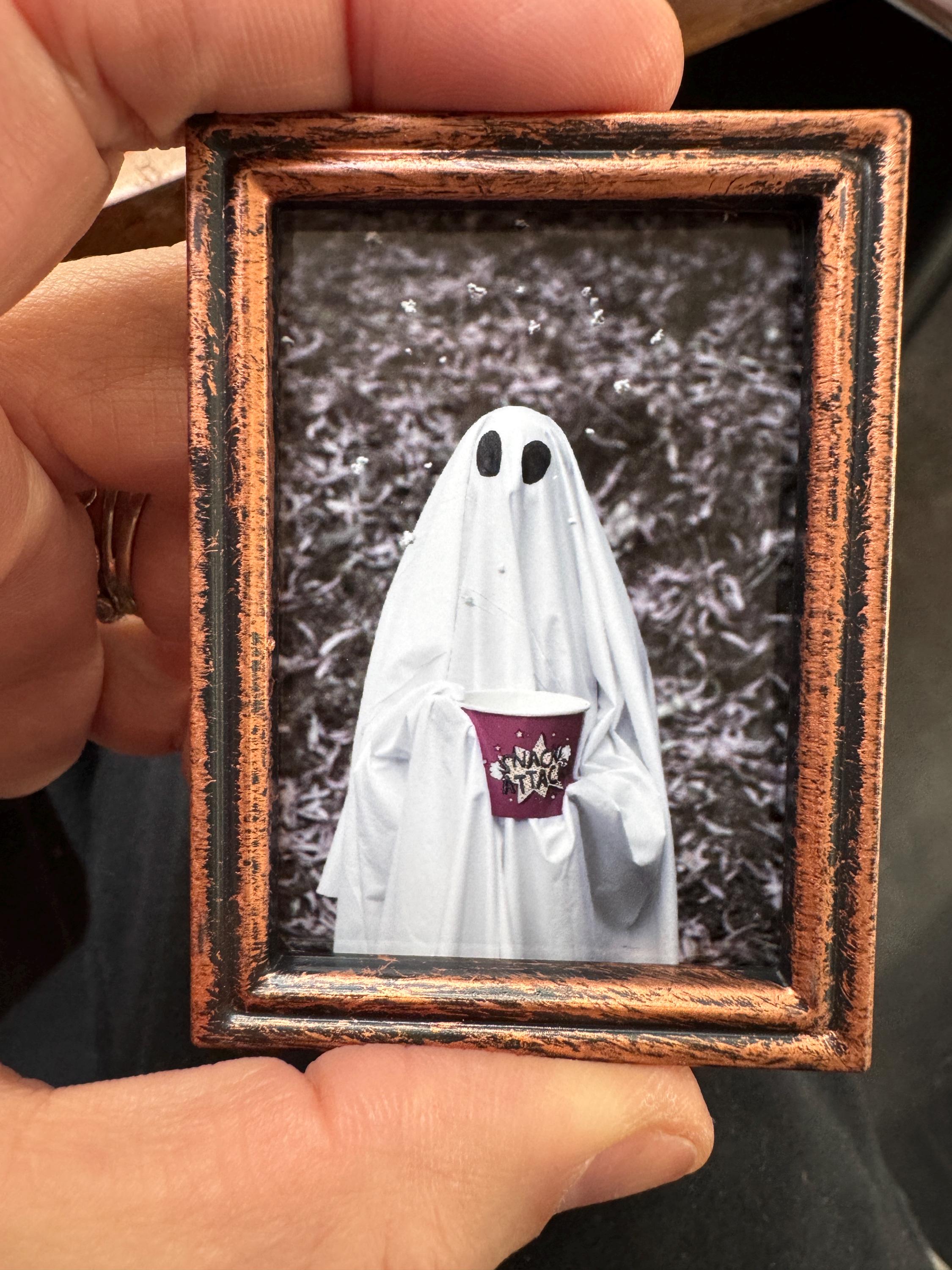 dollhouse miniature ghost decor 1/12 and 1/6 miniature Halloween art decor living room haunted halloween