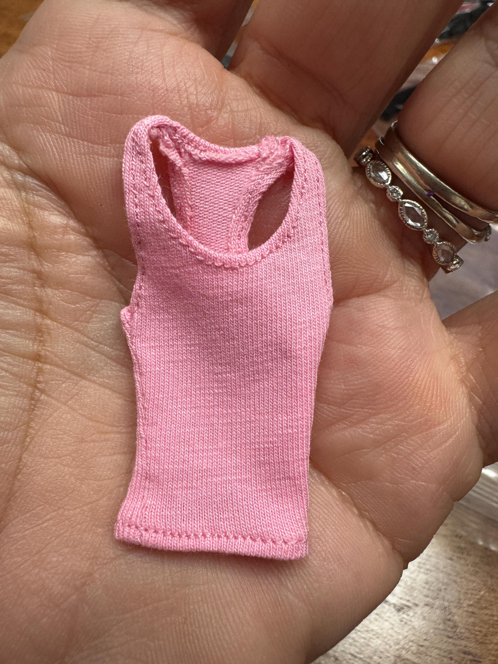 dollhouse miniature tee shirt, women's 1/12 tank top shirt