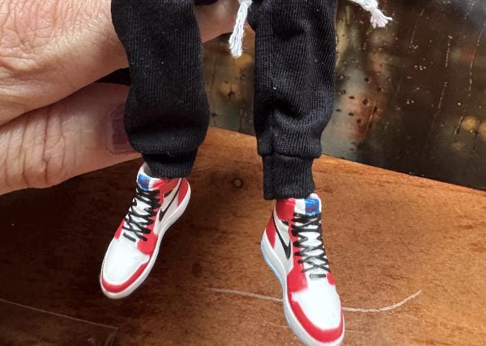 dollhouse miniature shoes 1/12 scale sneakers