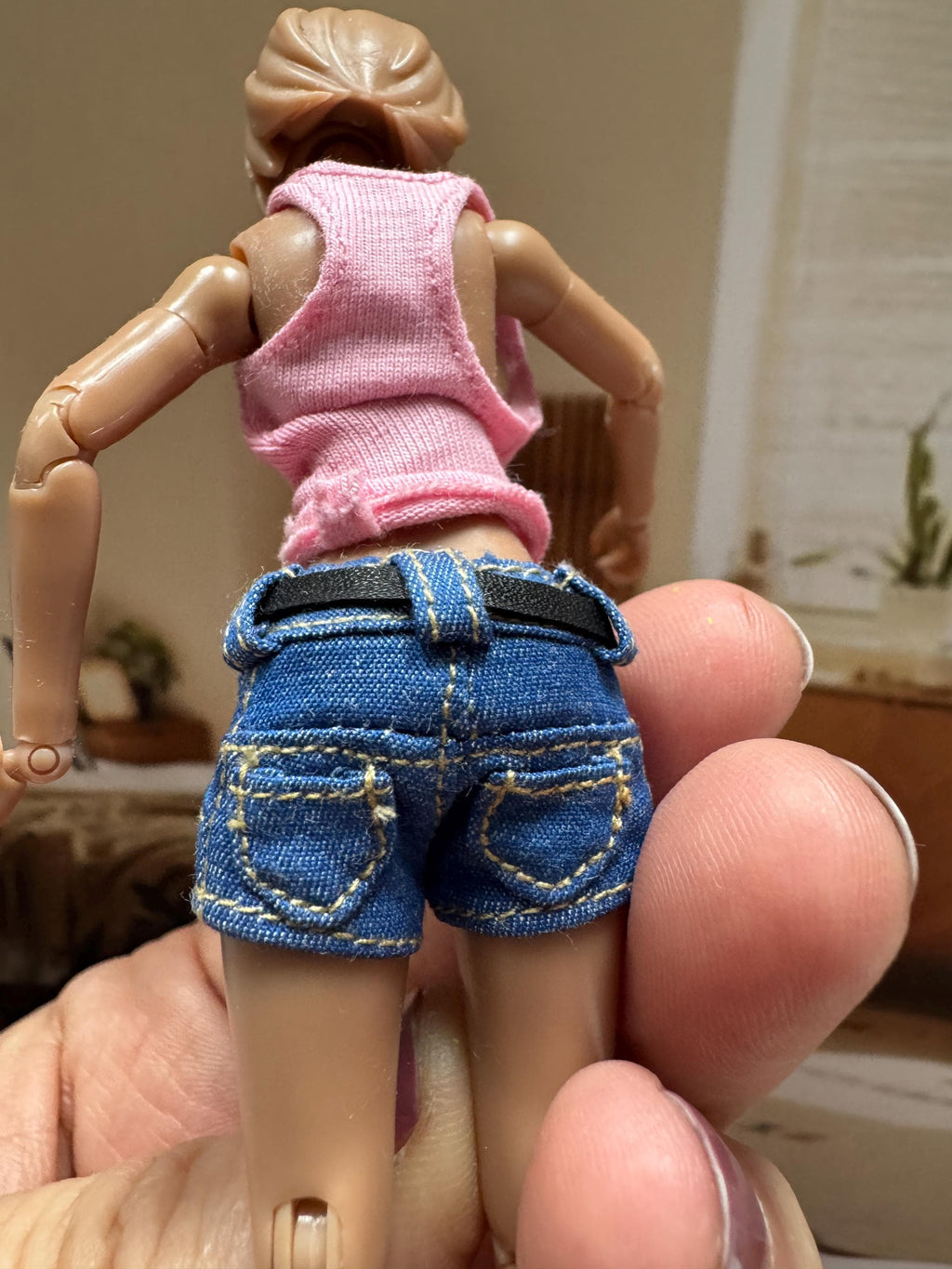 dollhouse miniature tee shirt, women's 1/12 tank top shirt