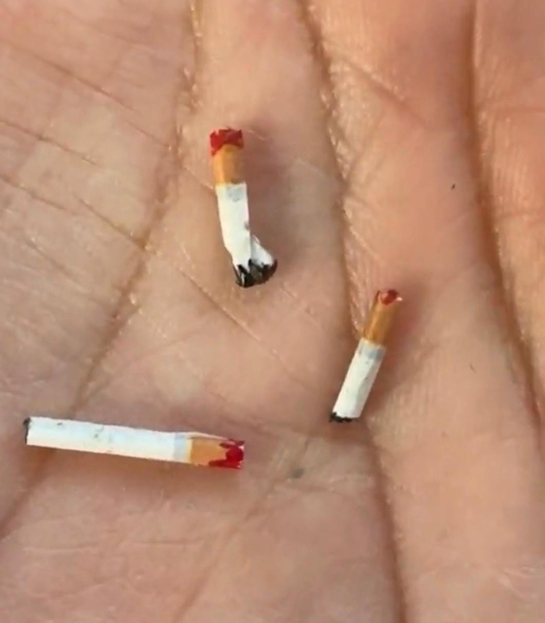 dollhouse miniature cigarette, 1/12 cigarette with lipstick, smoking