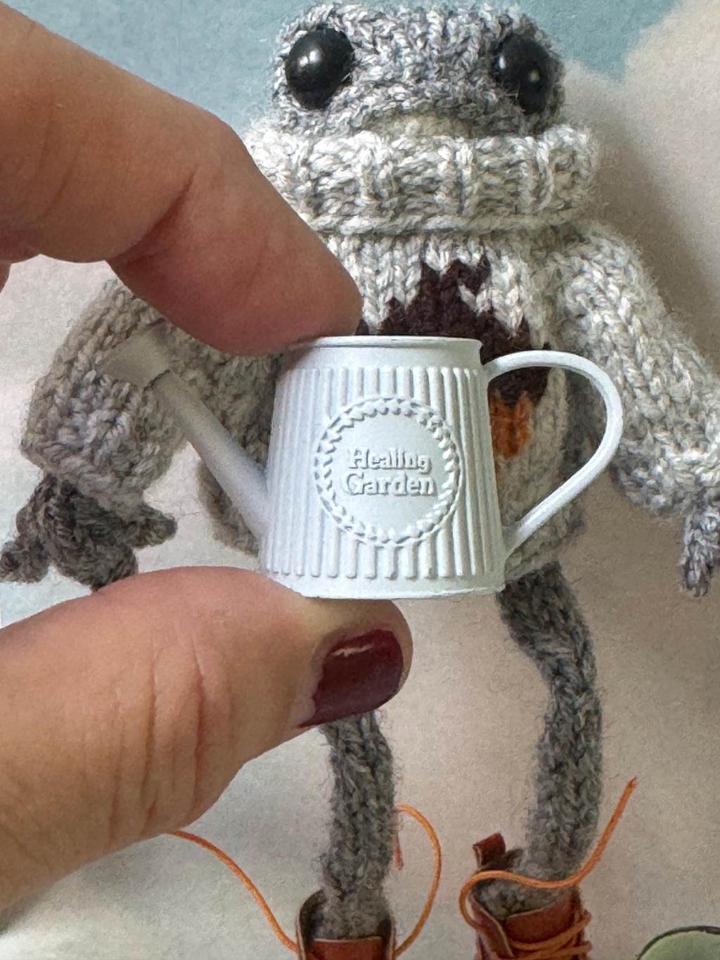 Dollhouse miniature watering can, 1/12 garden decor shabby chic garden