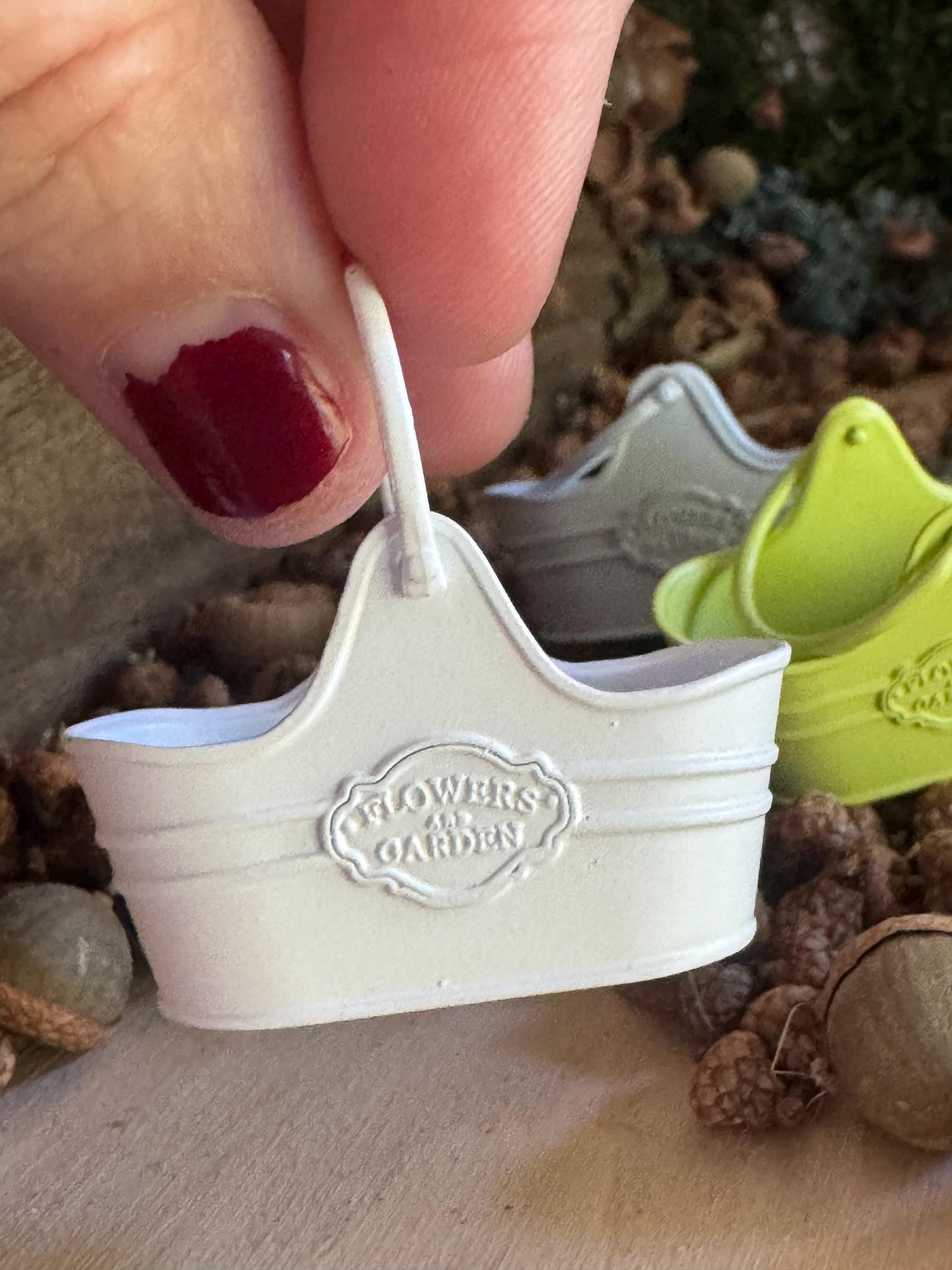 Dollhouse miniature watering can, 1/12 garden decor shabby chic garden