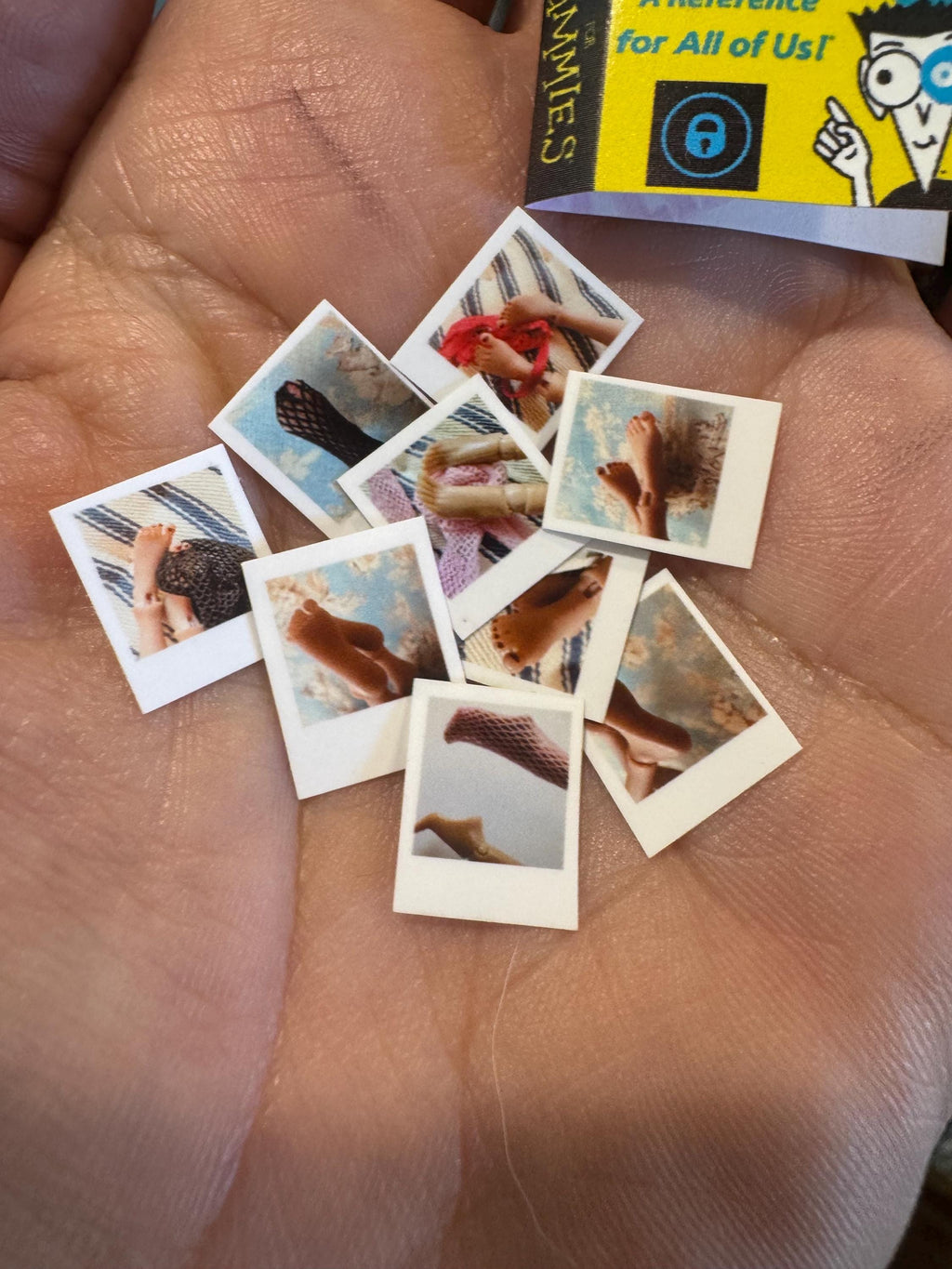 dollhouse miniature book with Polaroids 1/12 dollhouse bedroom decor, satire dolls feet