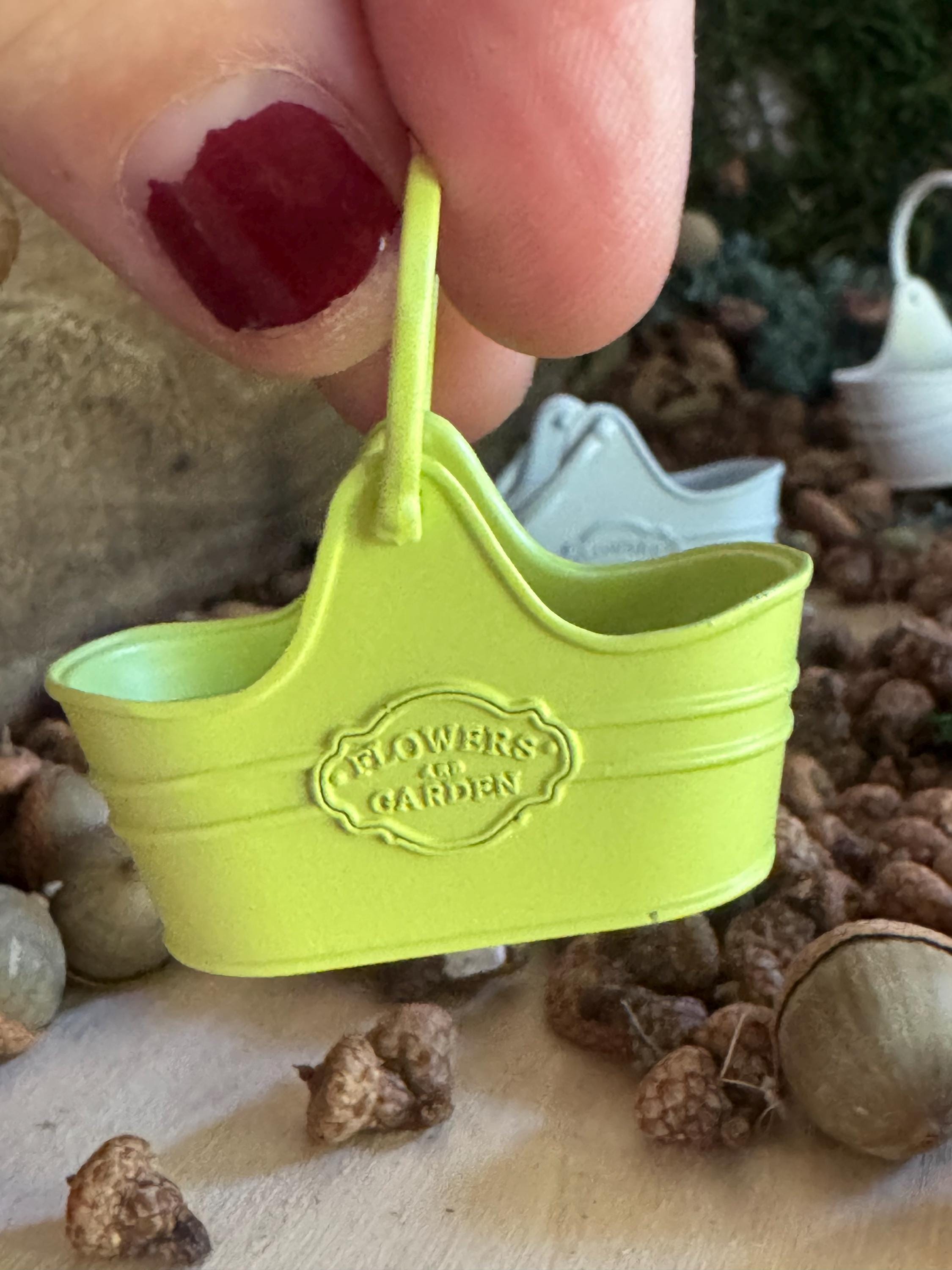 Dollhouse miniature watering can, 1/12 garden decor shabby chic garden