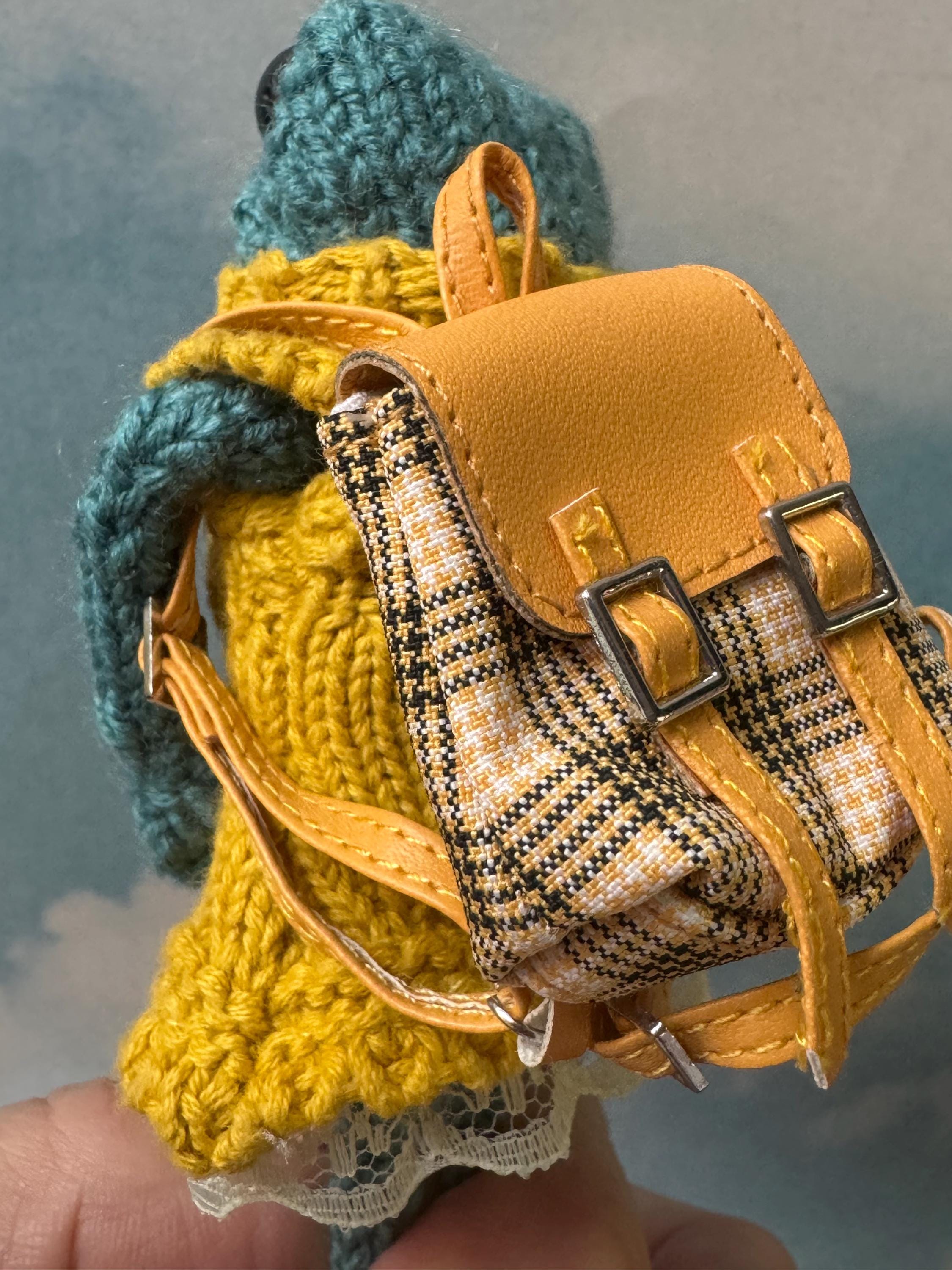 1/6 backpack for Blythe, Knitted frog or Labubu