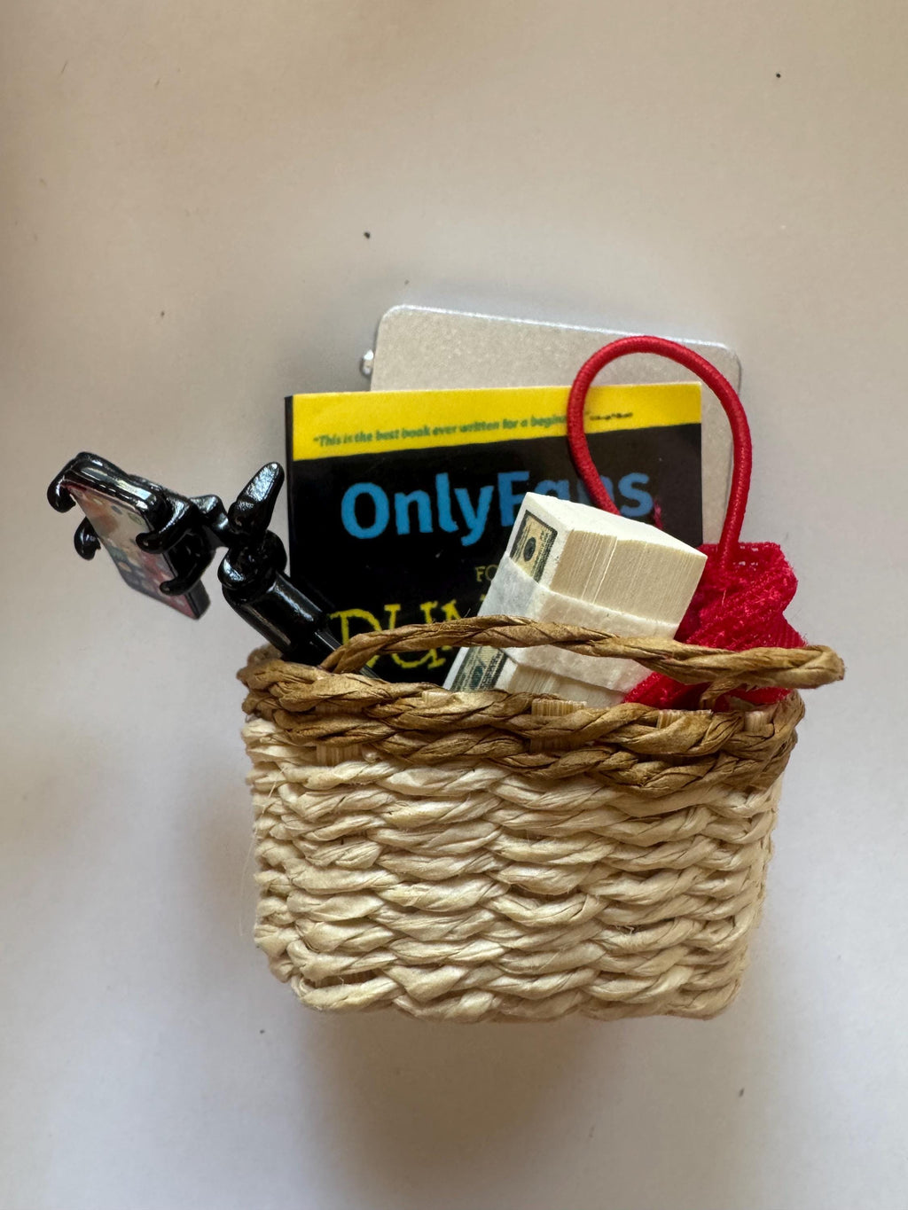 dollhouse miniature Only Fans kit , 1/12 selfie stick, g-string, book,mini cash,laptop for dolls that want to join Only Fans