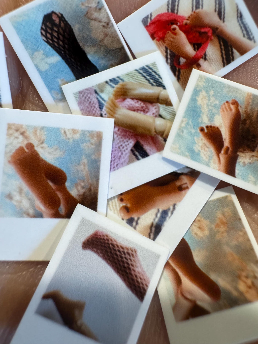 dollhouse miniature book with Polaroids 1/12 dollhouse bedroom decor, satire dolls feet