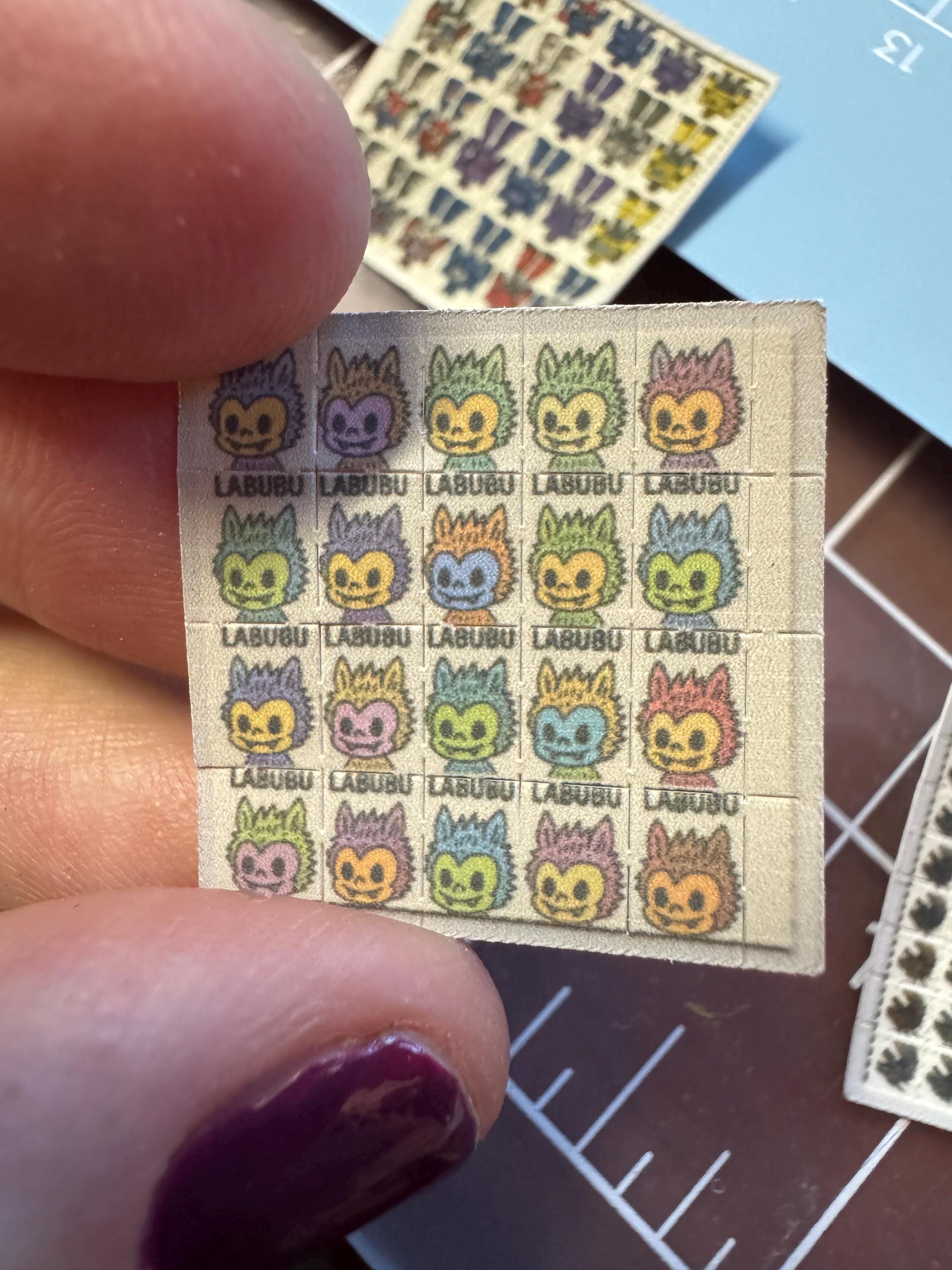 Labubu accessory fake acid strips, 1/16 scale