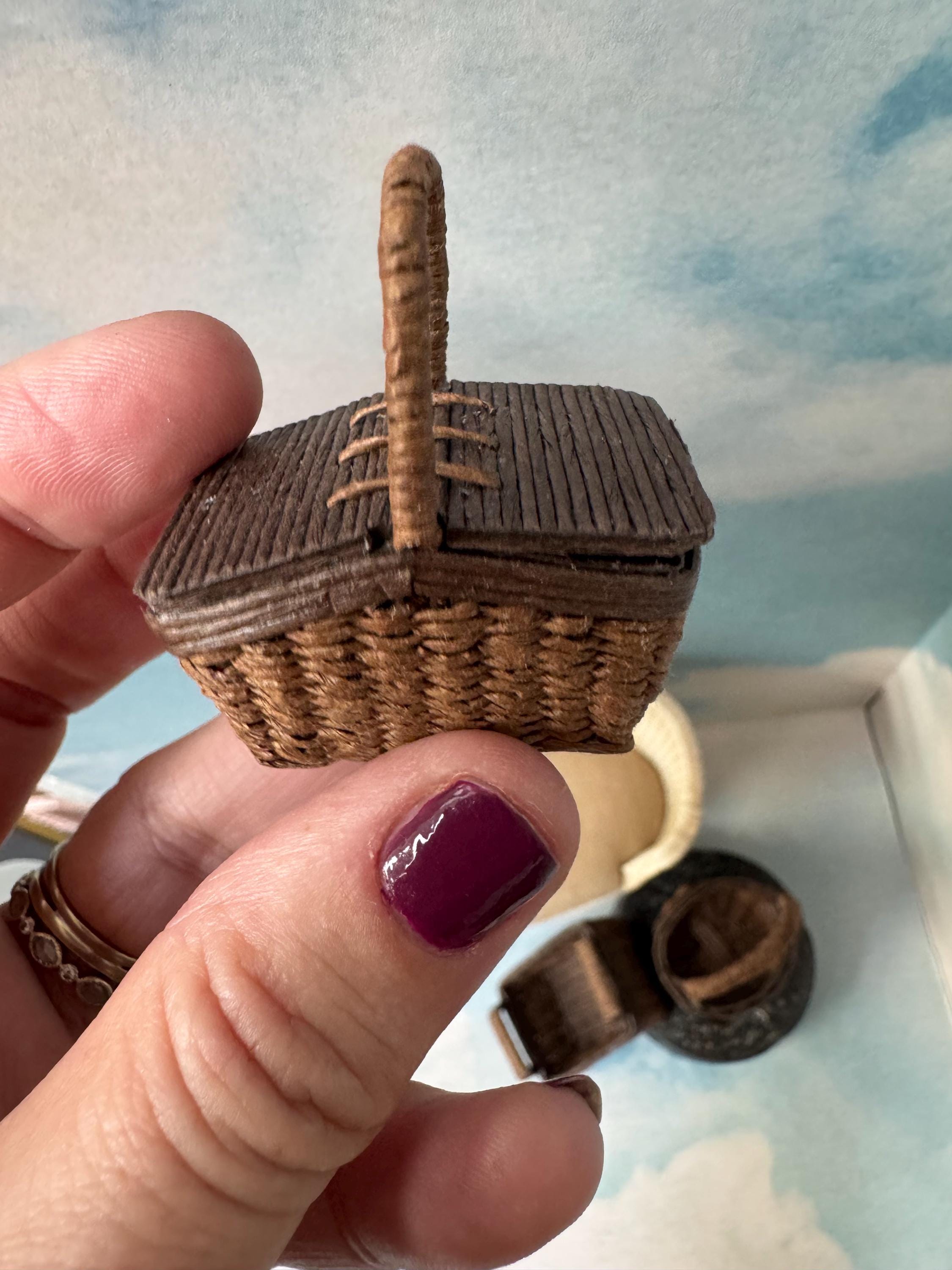 Dollhouse miniature handmade baskets,  picnic basket, 1/12 scale basket, miniature wicker basket