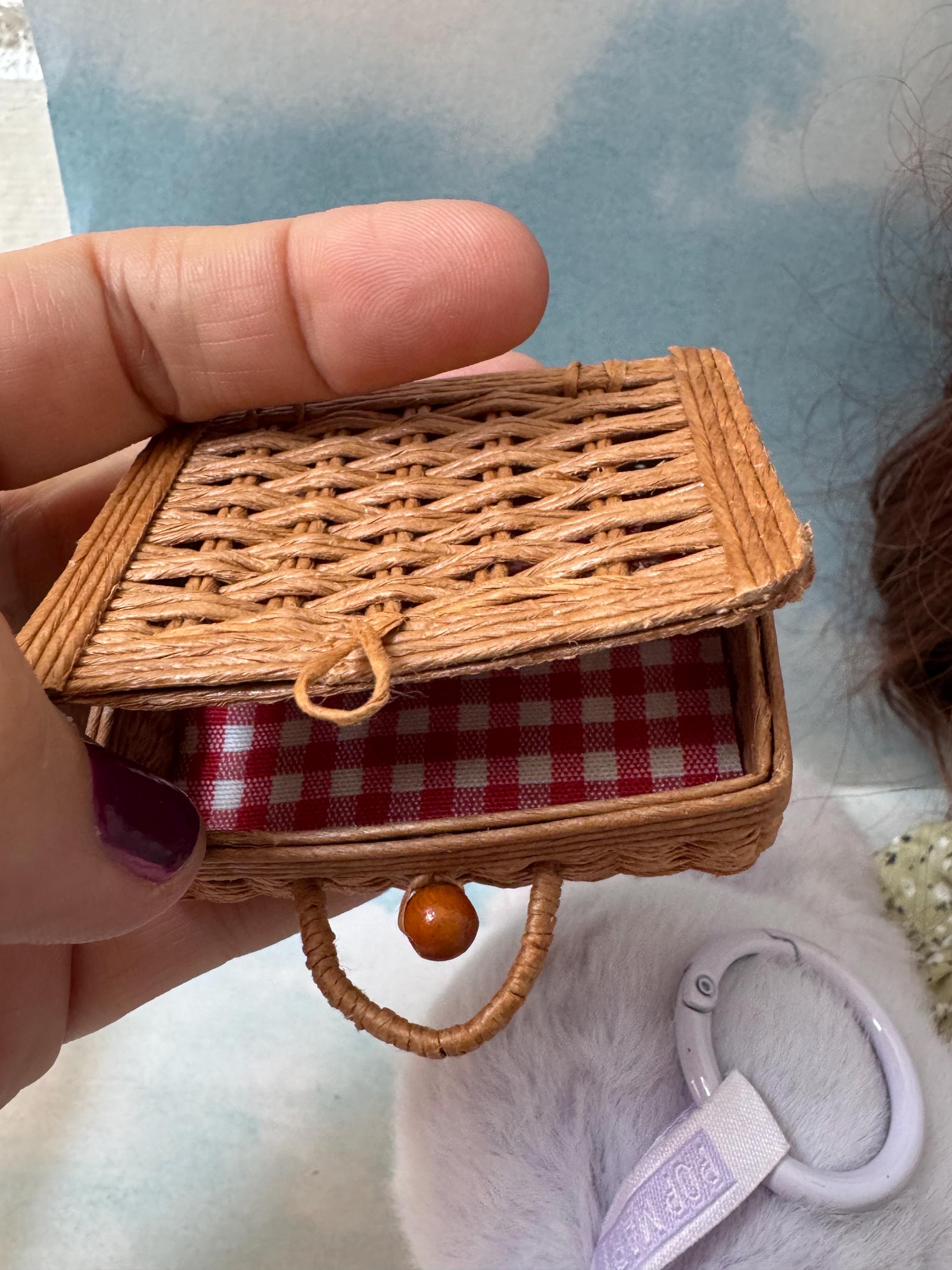 Miniature suitcase, dollhouse picnic basket, 1/6 scale basket suitcase, can be 1/12 scale also