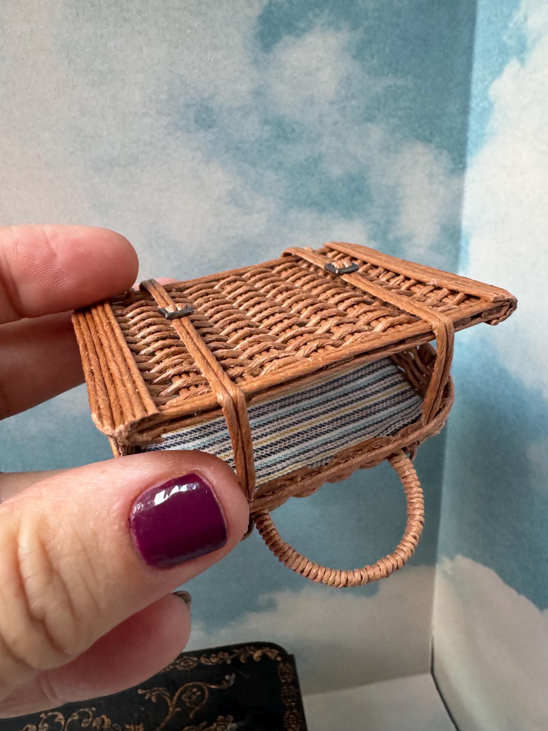 Miniature suitcase, dollhouse picnic basket, 1/6 scale basket suitcase, can be 1/12 scale also